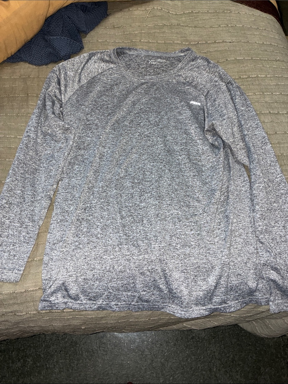 RBX Men's Heathered Long Sleeve Crew - Light Gray